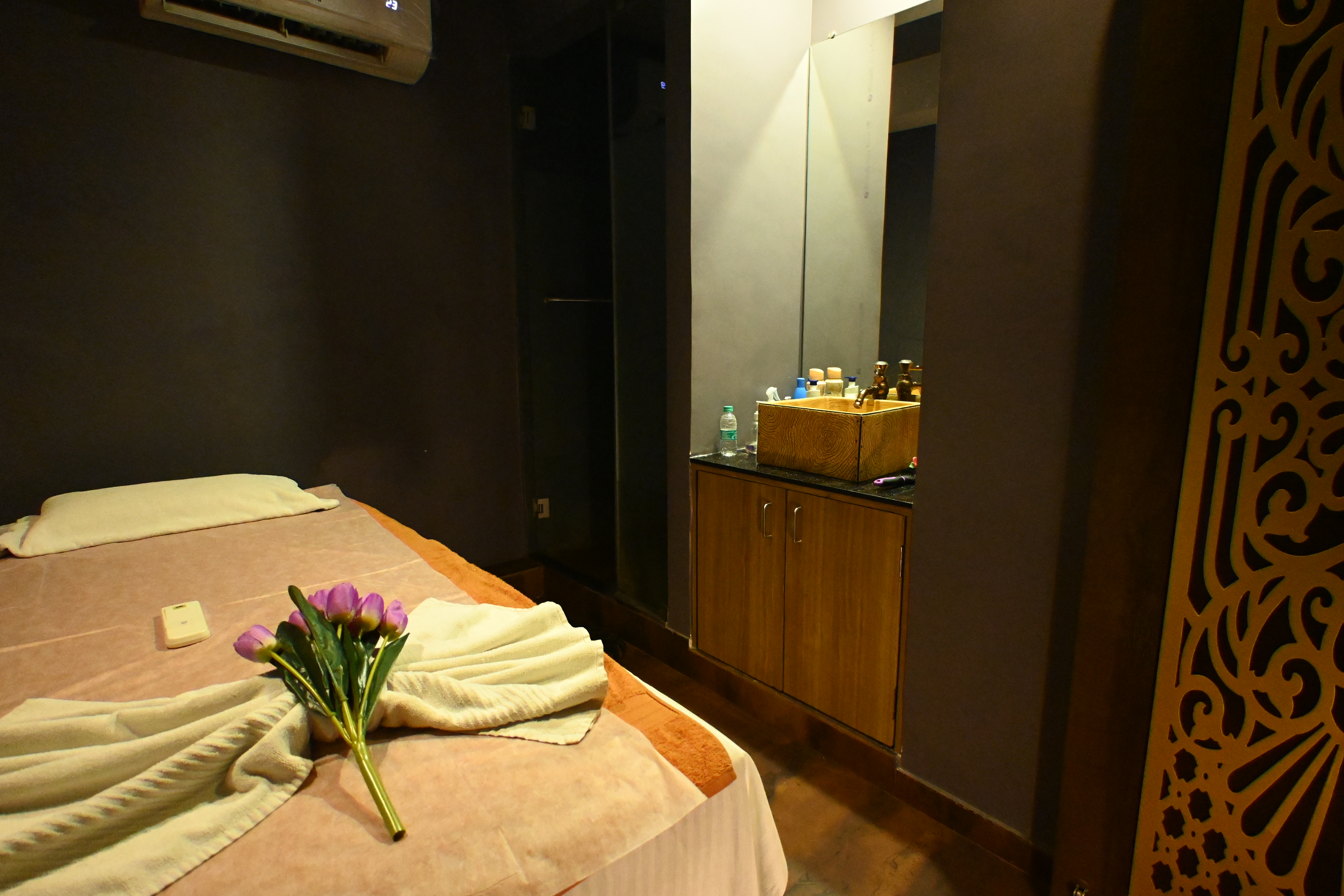 spa in Sanpada, Navi Mumbai