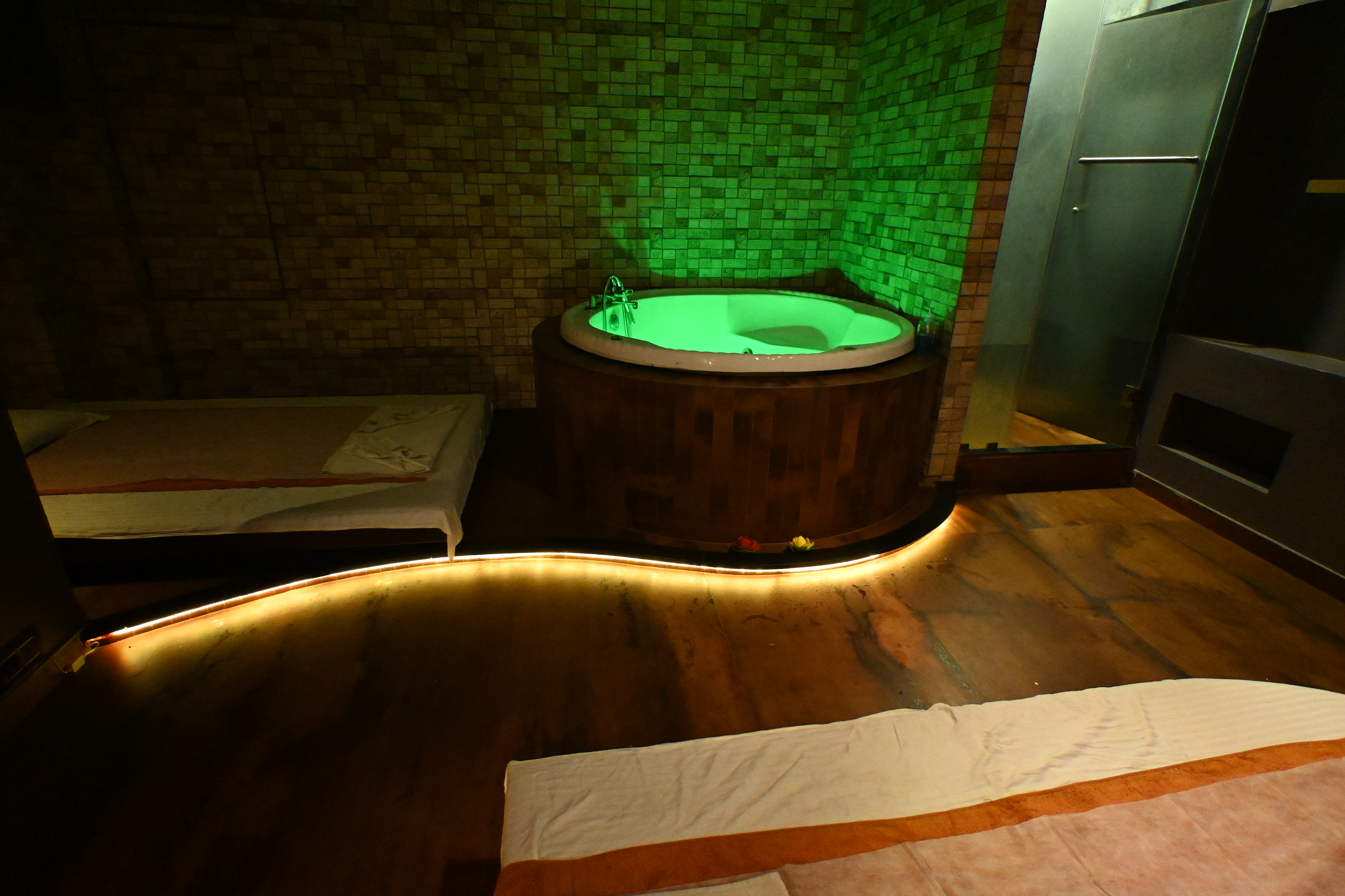 spa in Sanpada, Navi Mumbai